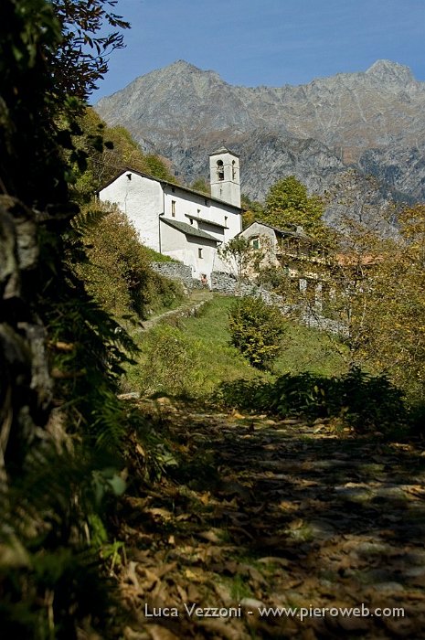 14- La chiesa di Codera.jpg